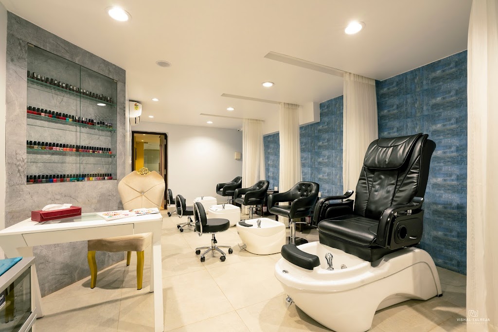 A A Salon Spa