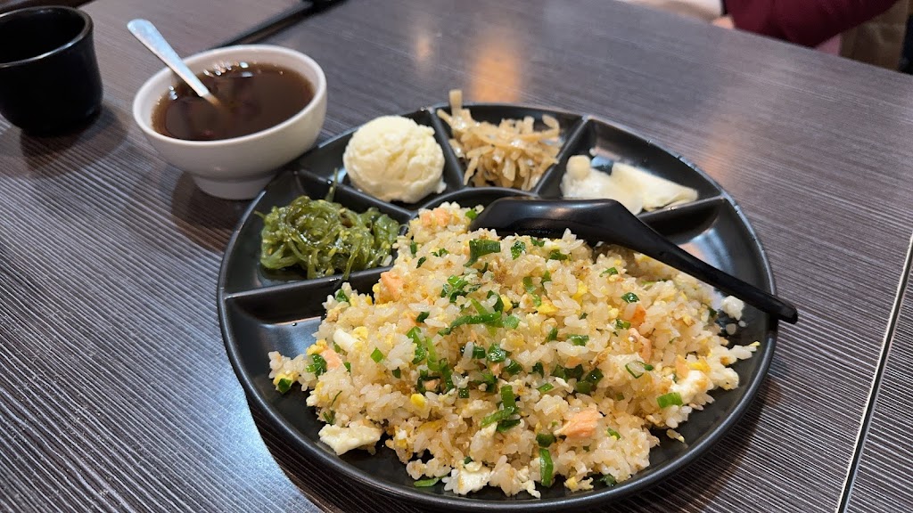 魚丼屋 日式料理店 的照片