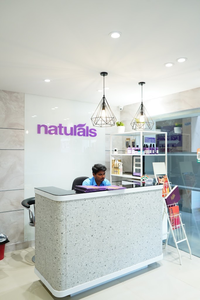 Naturals Salon