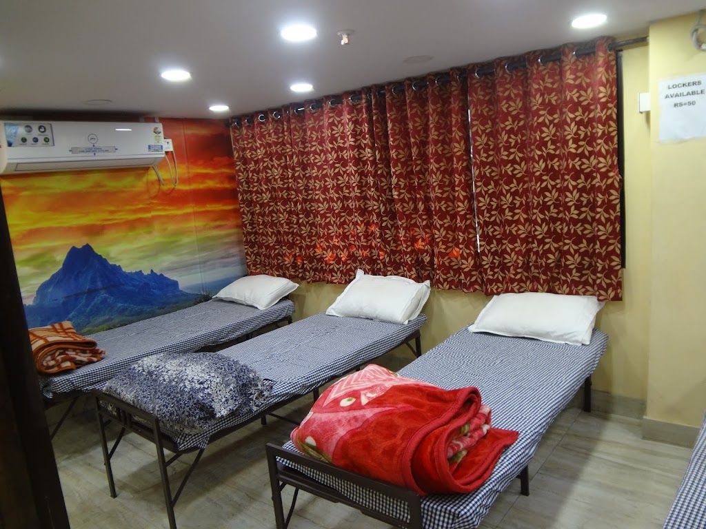 Ladha S Guest House