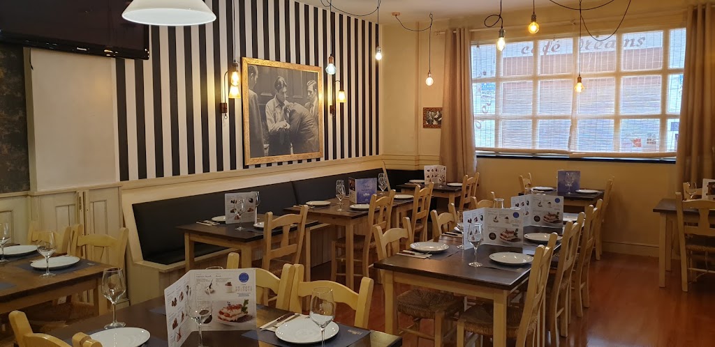 La Mafia se sienta a la mesa