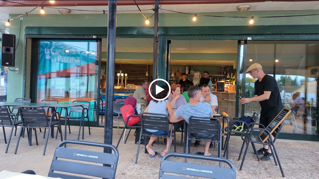 La Cantina de la Piscina — Ambiente