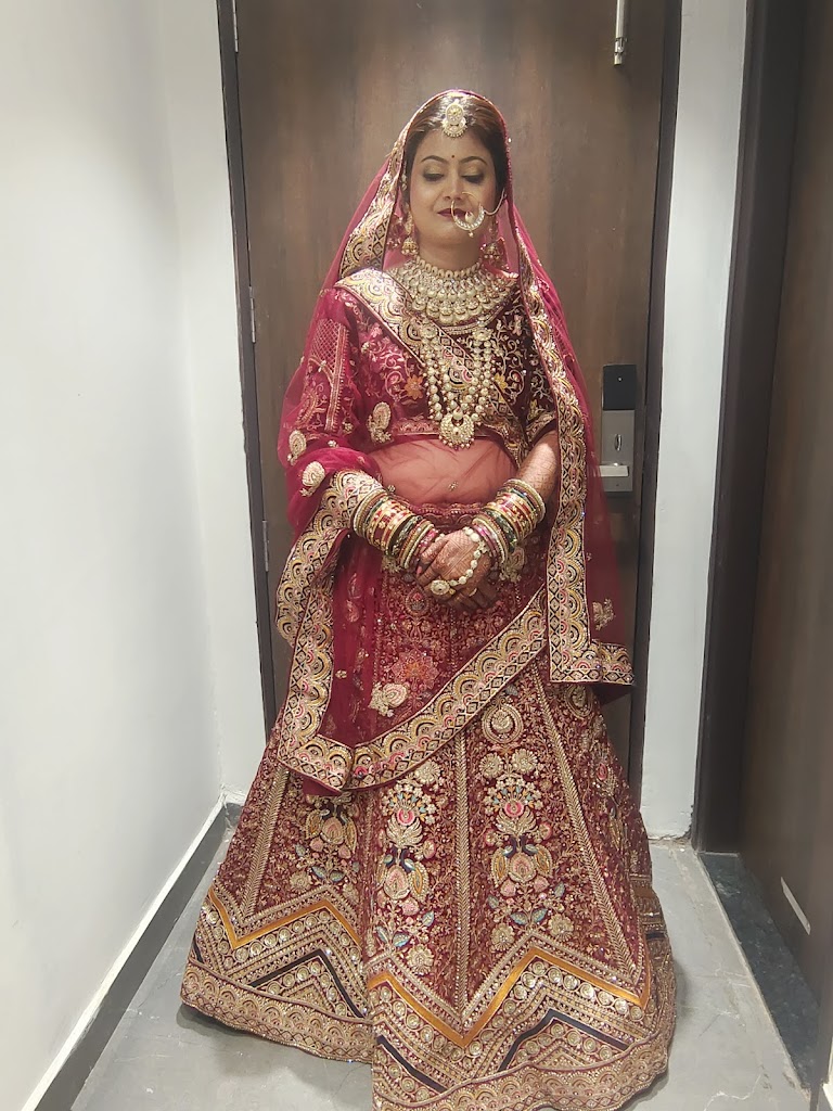 Shreya Beauty Parlour