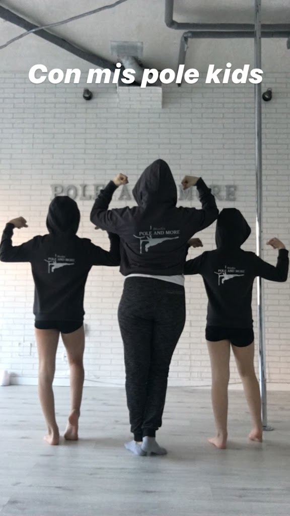Studio Pole And More — Entrenamiento