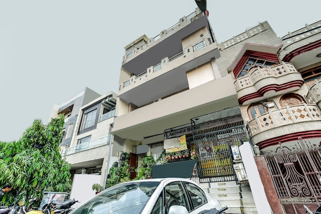 Residency Near M2K Cinemas Rohini