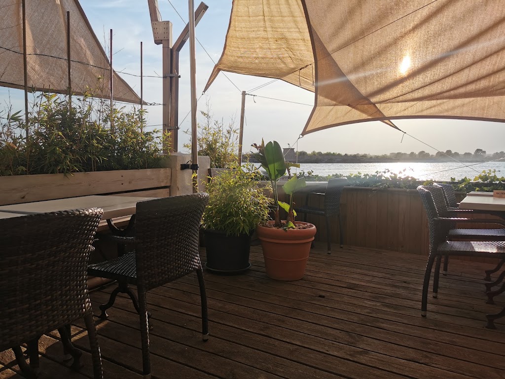Restaurant El Nautil — Ambiente