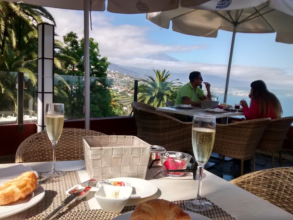 Terrazas del Sauzal — Comida y bebida
