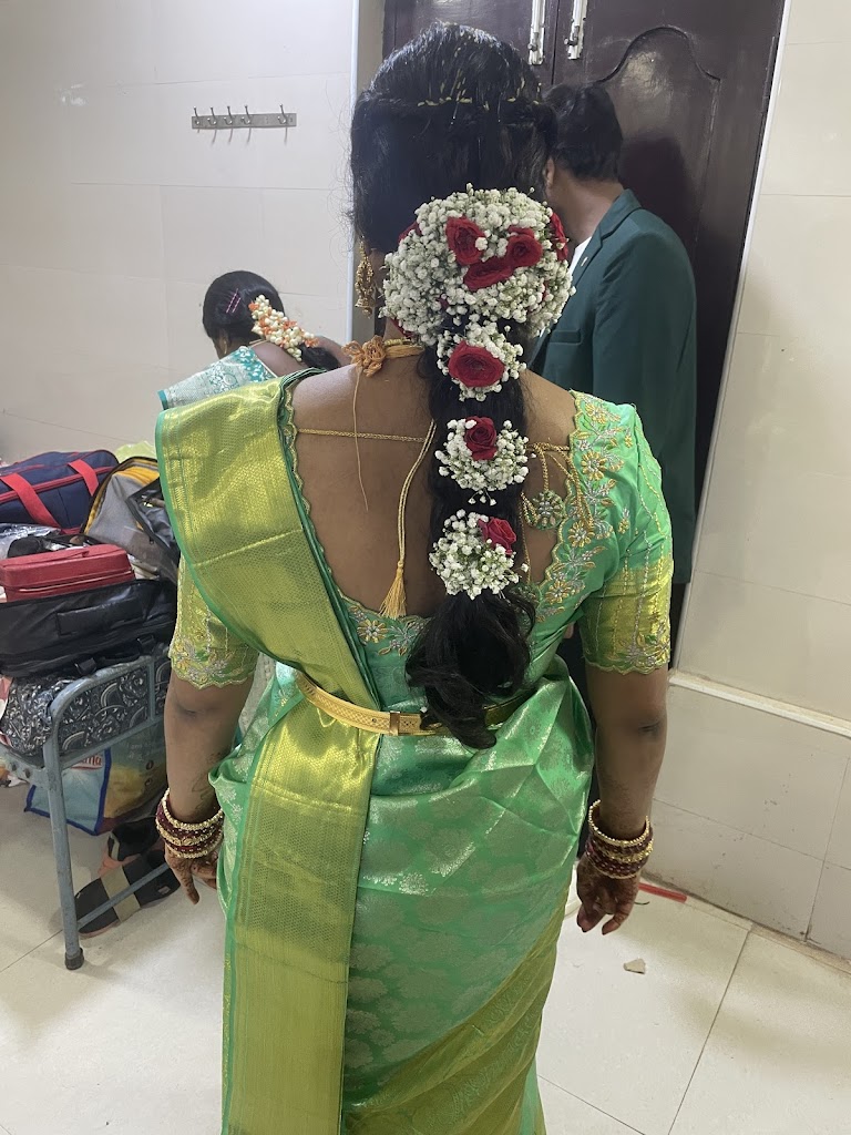 Sri Anusha Beauty Parlour