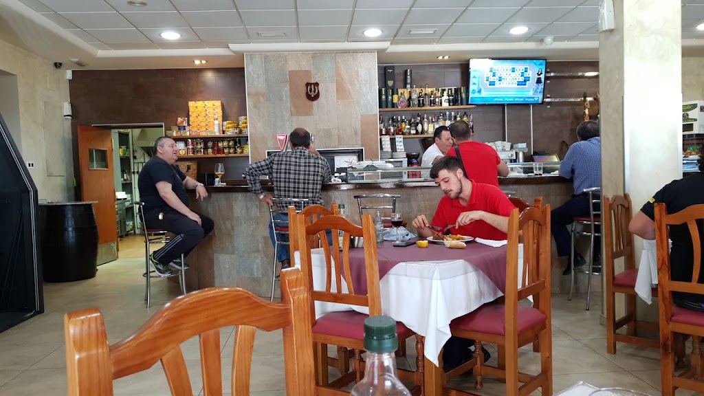 Bar Restaurante La Senia — Ambiente
