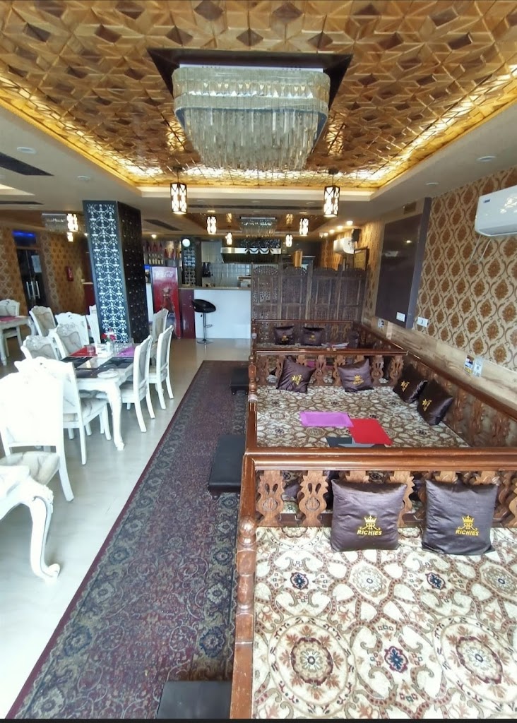 Richies Cafe And Restaurant Best Restaurant In Srinagar Karan Nagar Best Pizza Restaurant In Srinagar