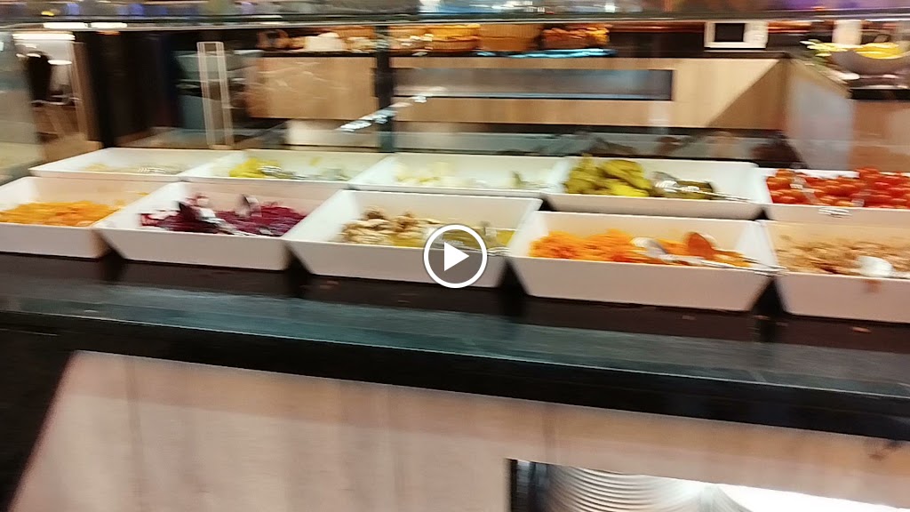 Gran Buffet Libre Girona G.B.L — Ambiente