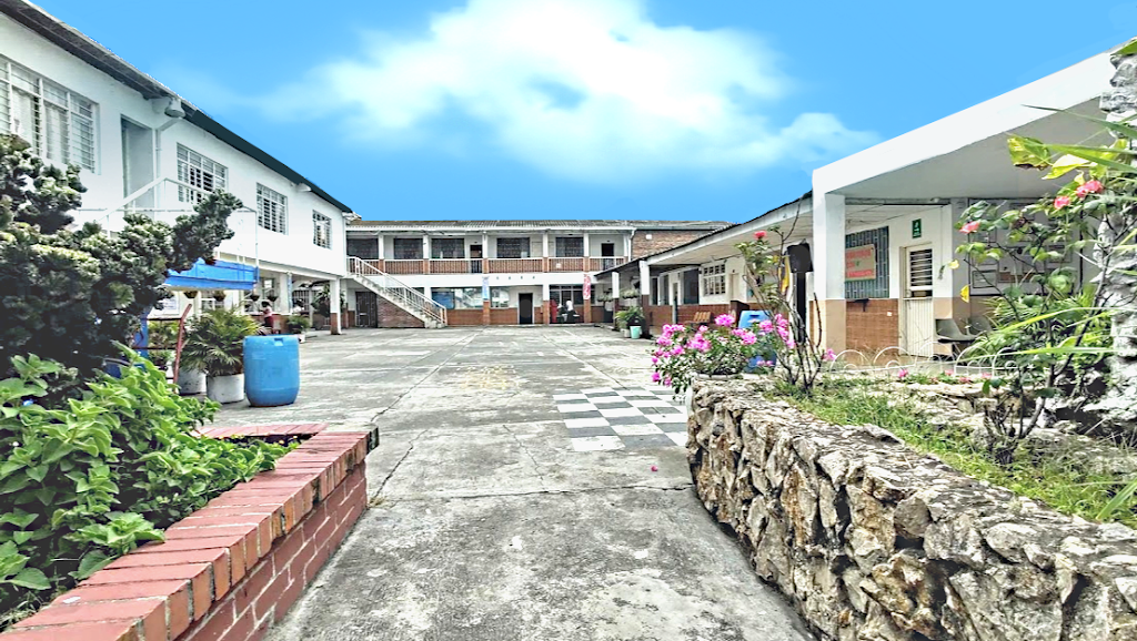 I.E. Nuestra Senora De La Candelaria - Sede Sagrada Familia