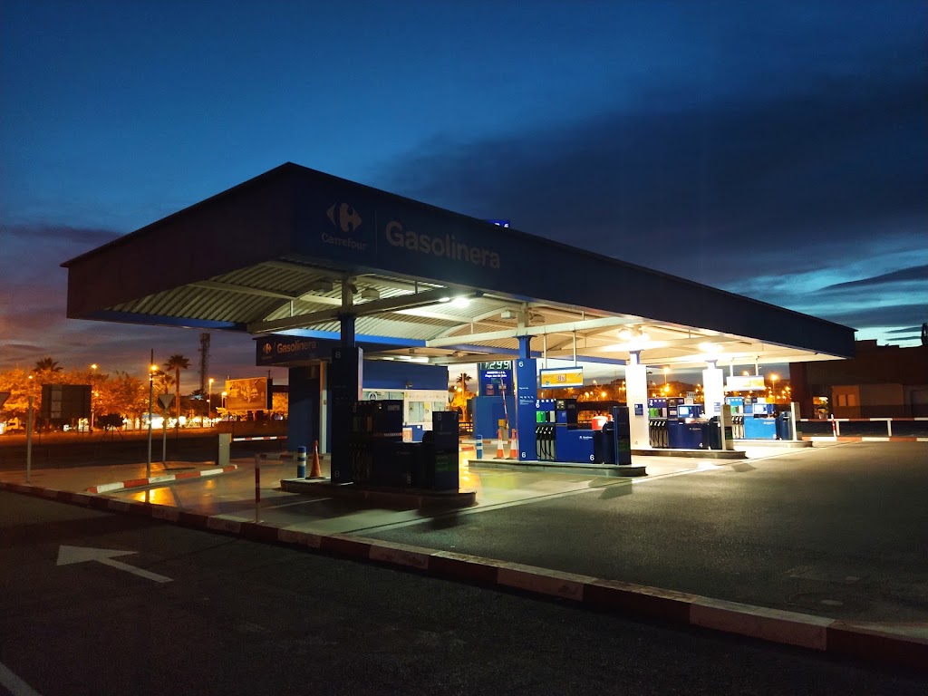 Gasolinera Carrefour — Surtidor de combustible