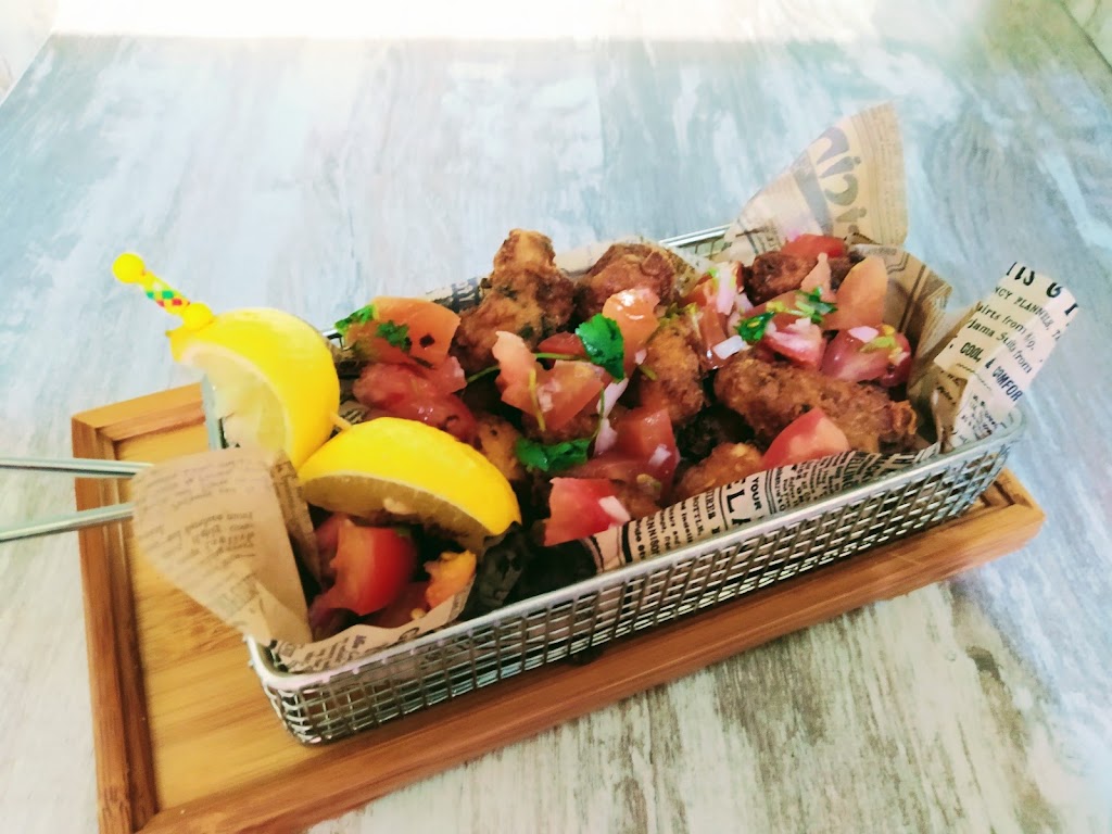 Terraza Kayuco — Comida y bebida