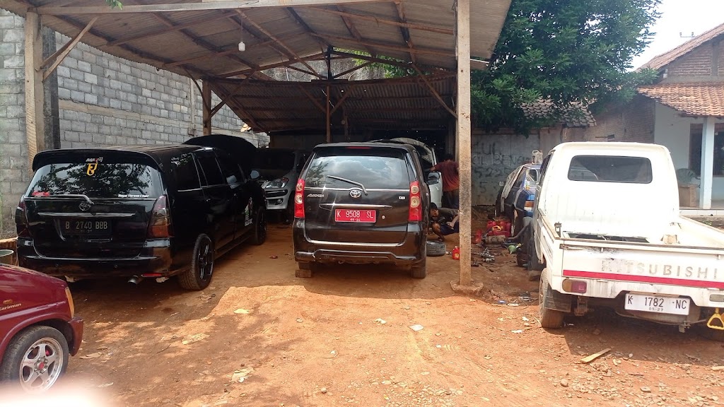 Bengkel Mobil Ucil Tahunan Jepara