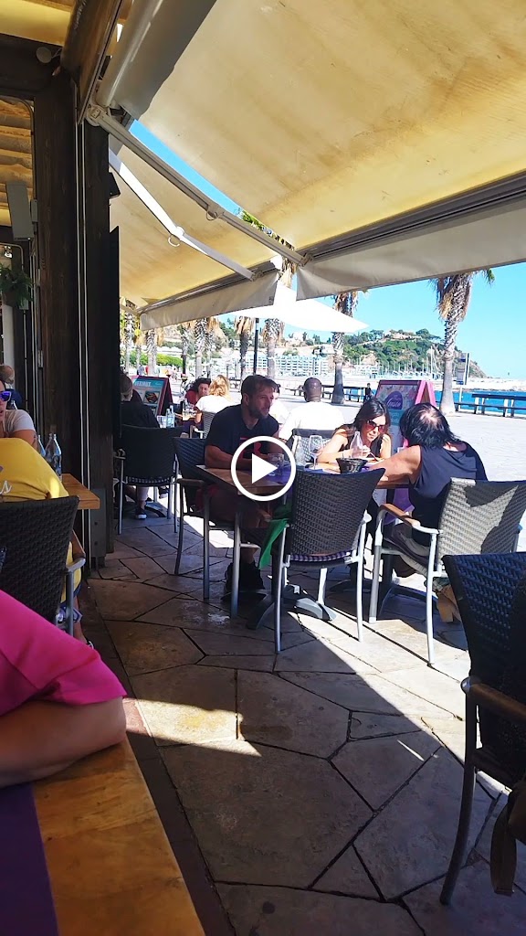 Gusto Blanes — Ambiente