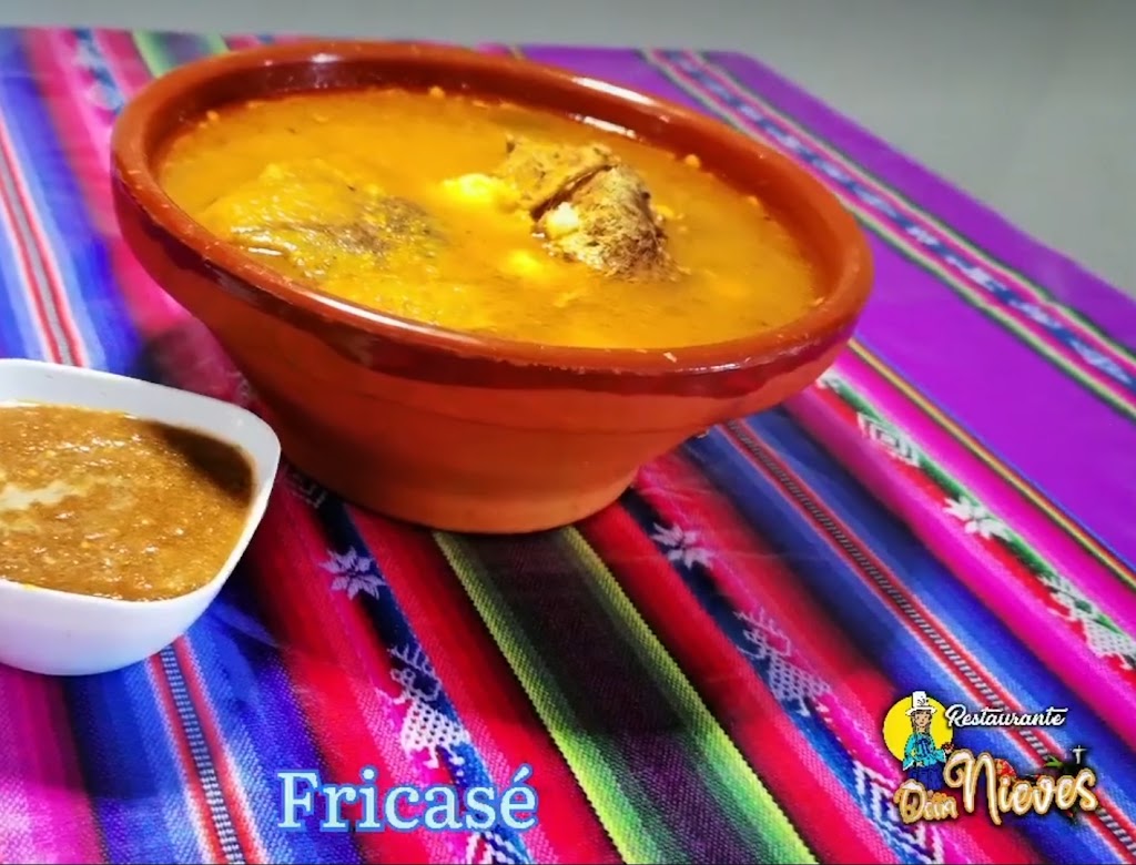 Restaurante Dona Nieves — Comida y bebida