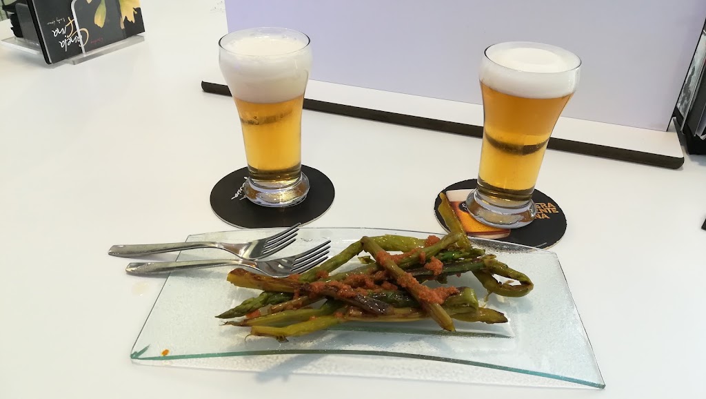 Bar restaurante Canela Fina (gastro) — Comida y bebida