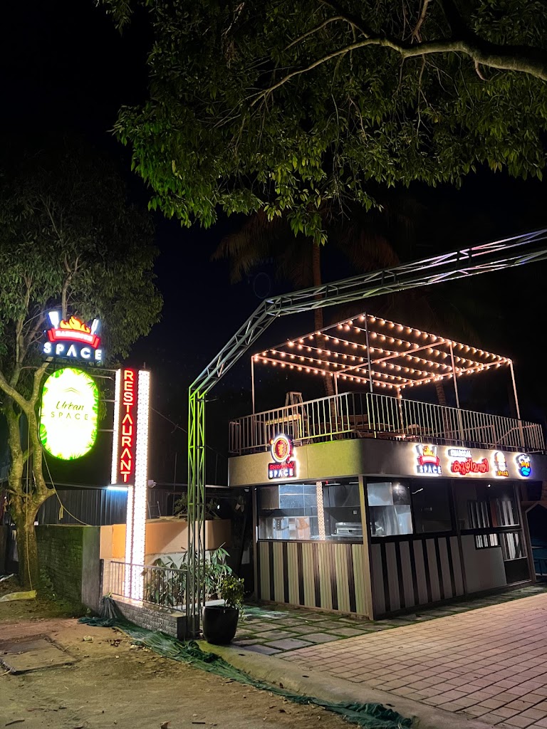 Urban Space Restaurant By Barbecue Space