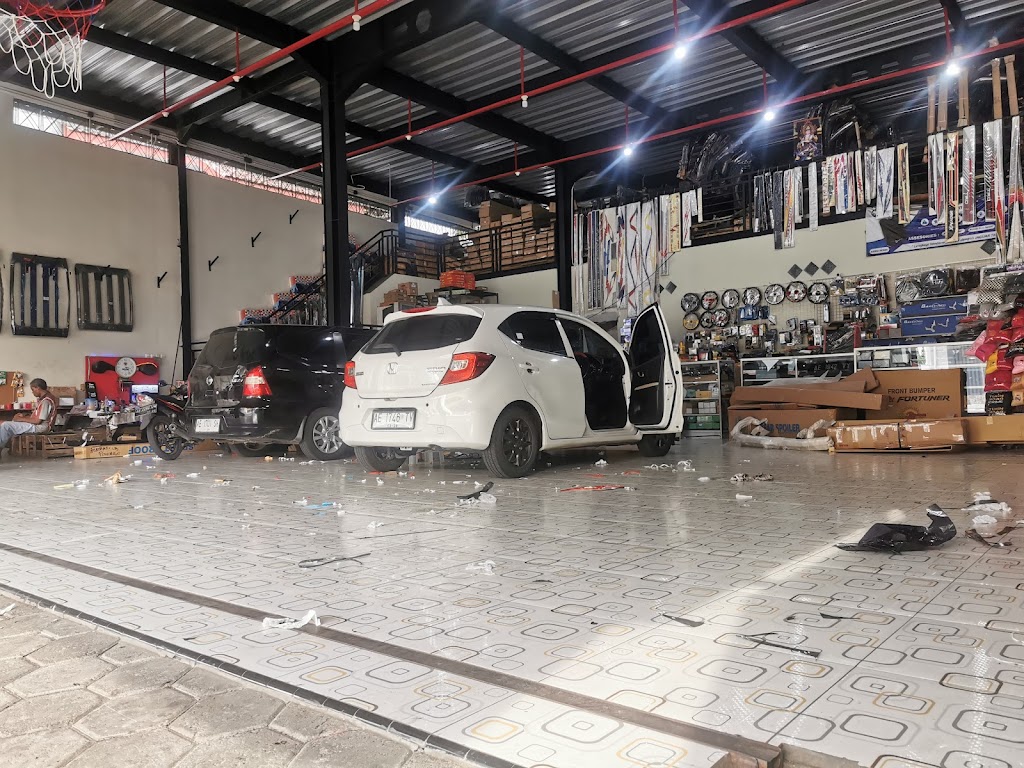 Ferrari Variasi Mobil