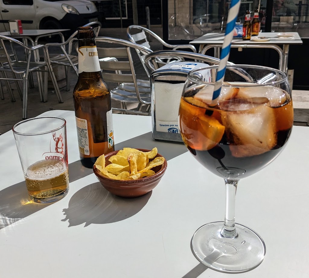 Bar Mediterraneo — Comida y bebida