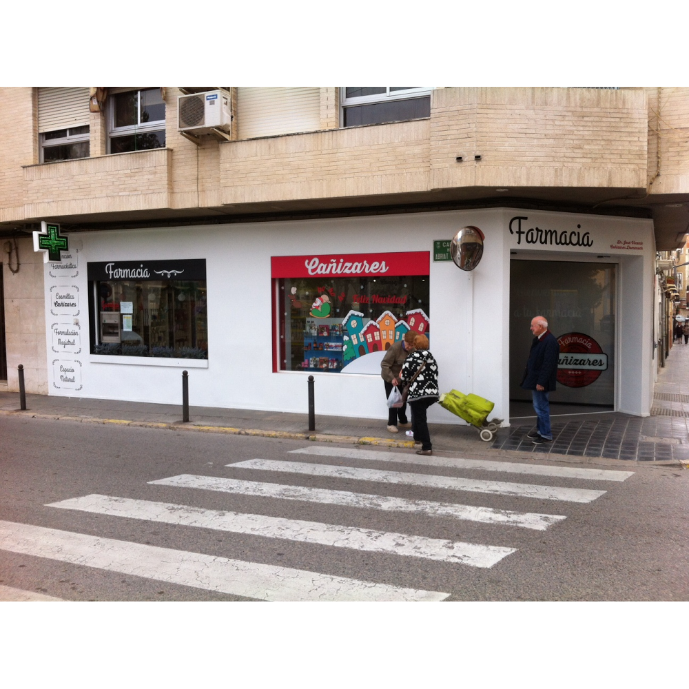 Farmacia J. Vte. Canizares Domenech — Del propietario