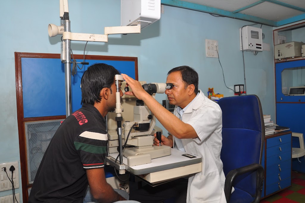 Dr Vishnu Dhol Netra Raksha Eye Hospital