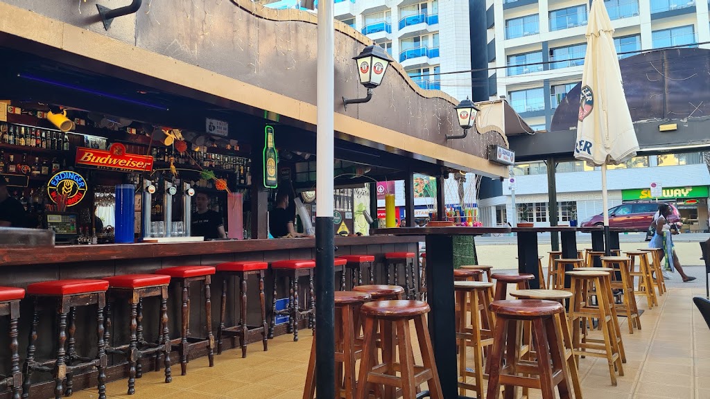 Jardin de la cerveza con terraza — Ambiente
