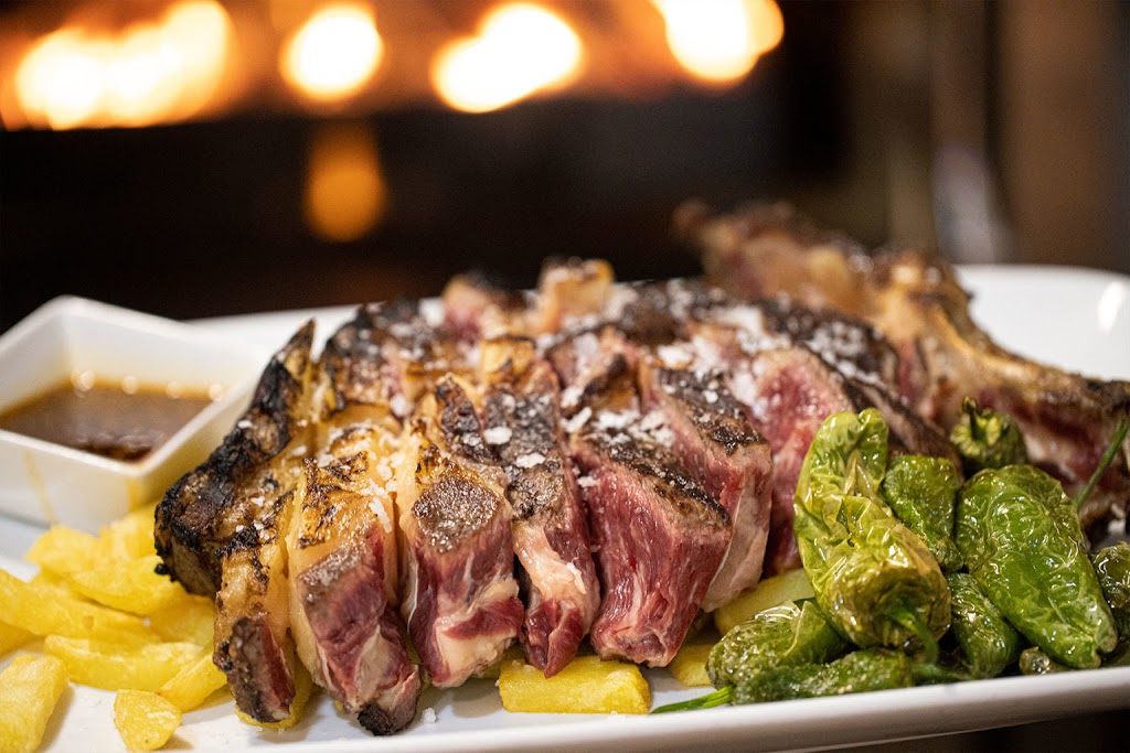 Restaurante Antonio — Comida y bebida