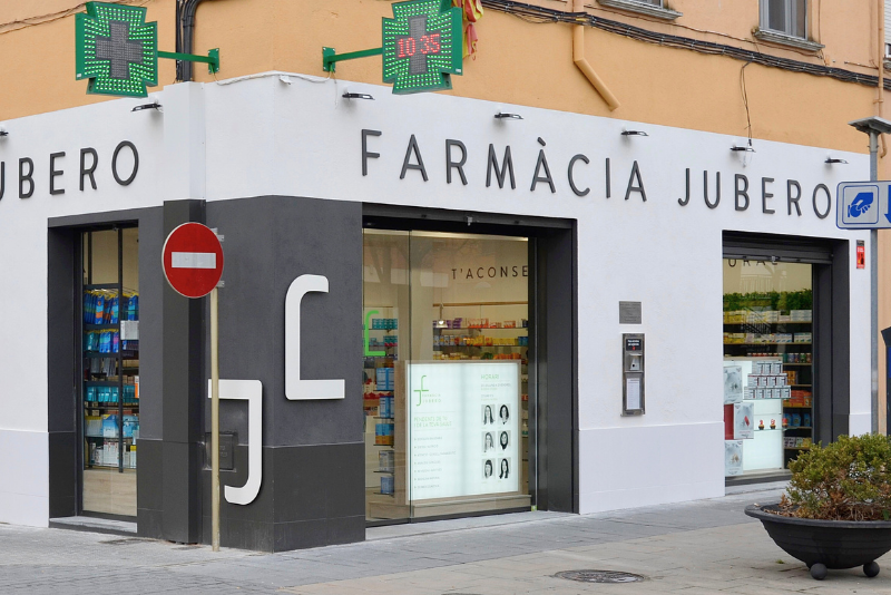 Farmacia Jubero Capdeferro, Anna