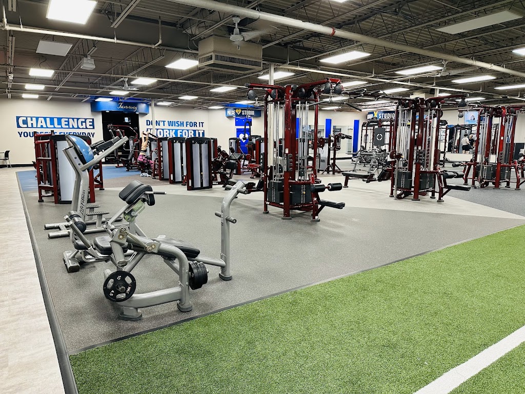  Club Fitness - St. Peters