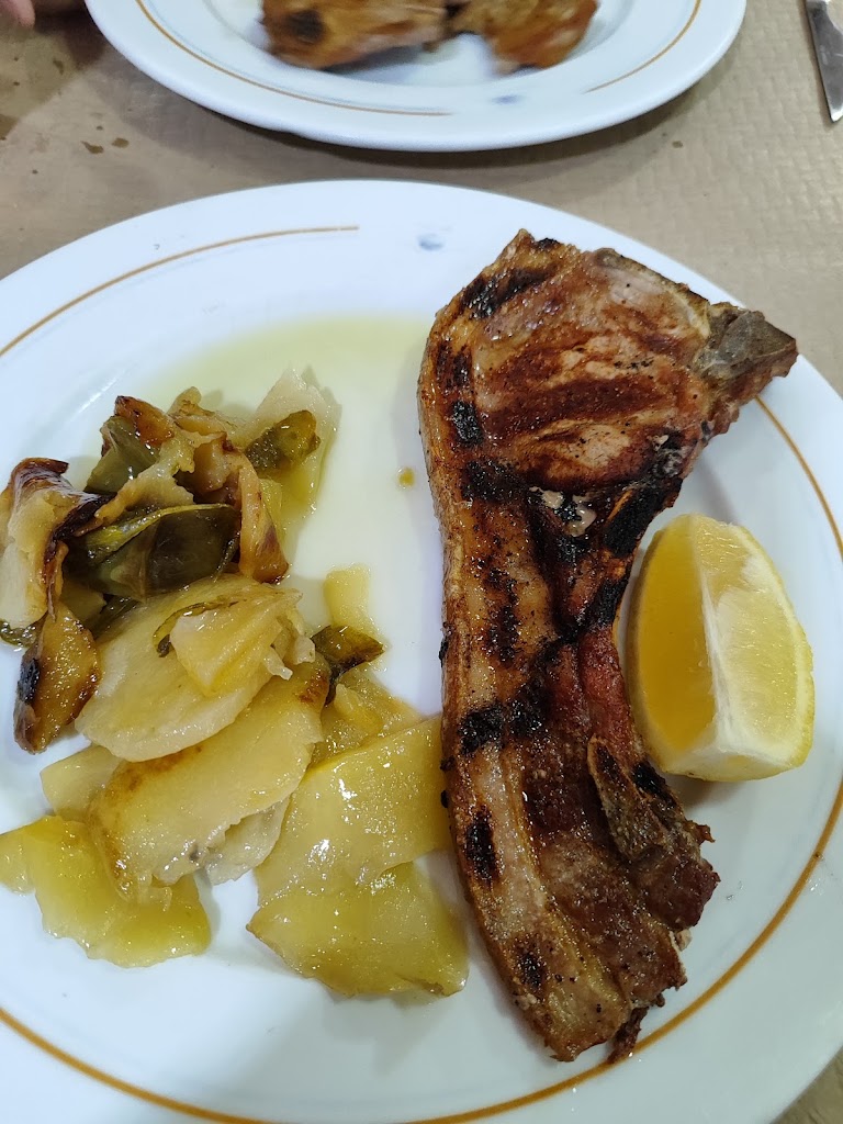 Restaurante Los Serranos — Comida y bebida