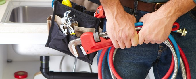 PLUMBER | Fontanero Benalmadena | Calentadores, termos y descalcificacion de tuberias