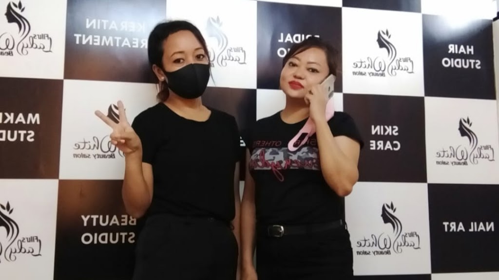 Lady White Beauty Parlour