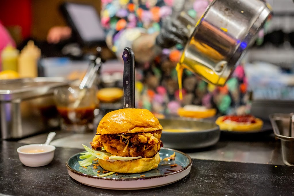 Sexto Sentido Burguer Smash y Hot dog — Comida y bebida