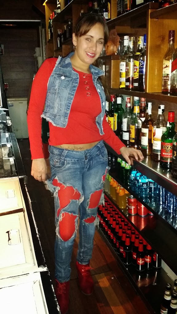 Bar latino El Buda — Ambiente