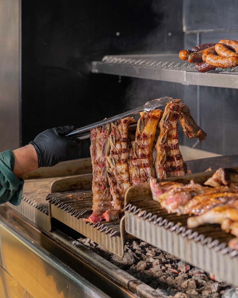 Asador City Wok — Comida y bebida