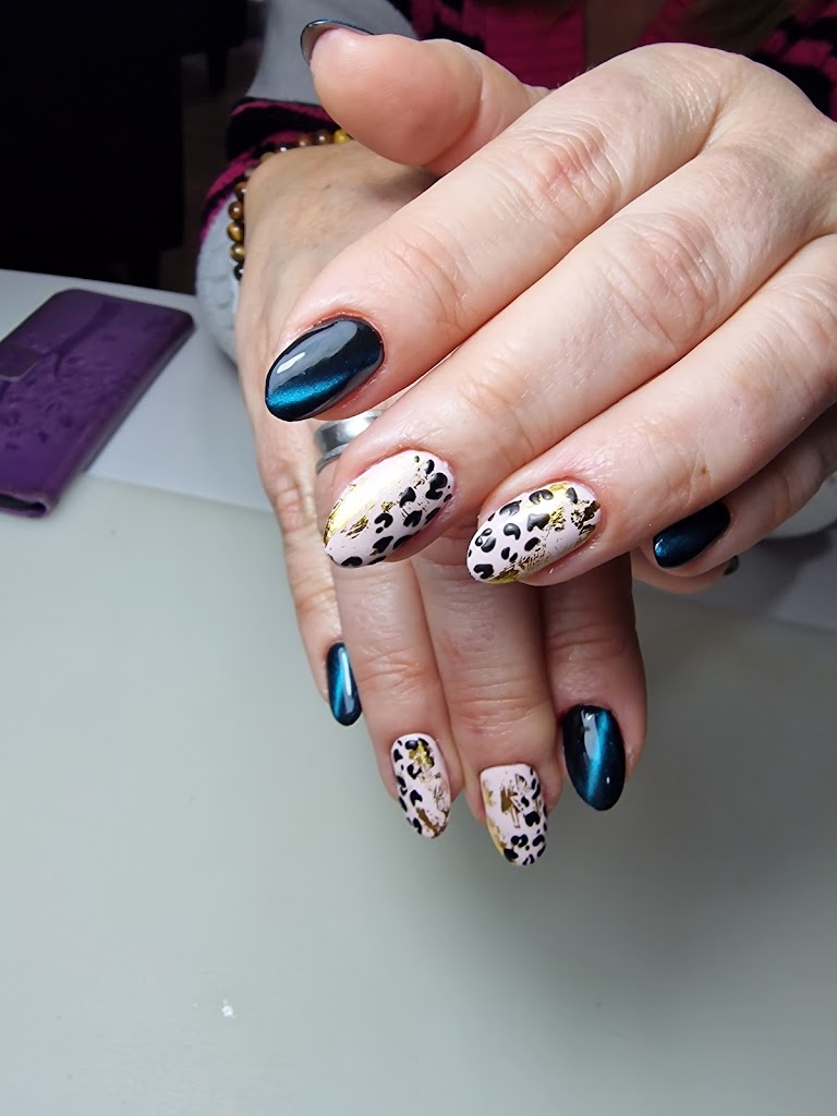 Centro De Estetica Beatriz Sena — Manicura
