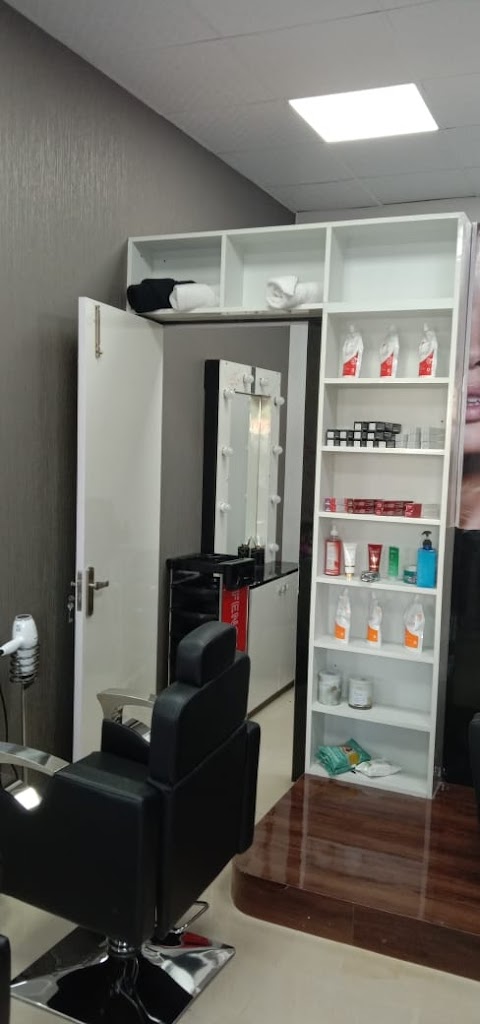Fusion Unisex Salon
