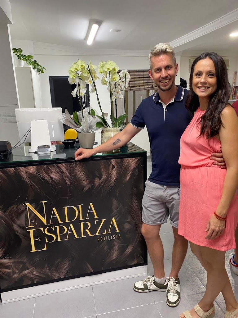 NadiaEsparzaEstilista — Del propietario