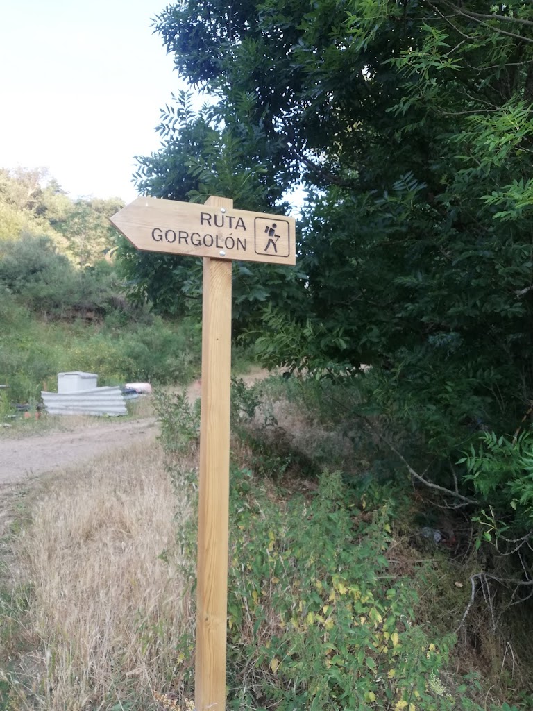 Ruta de la cascada del Gorgolon