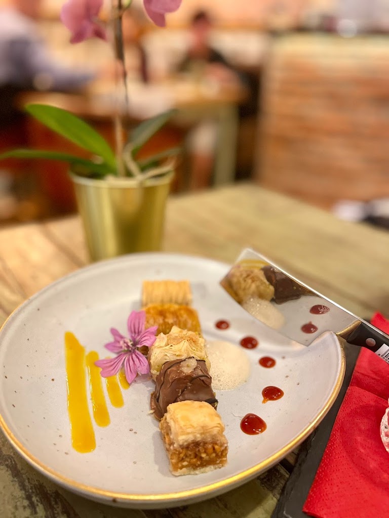 Restaurante Alkasbah — Comida y bebida
