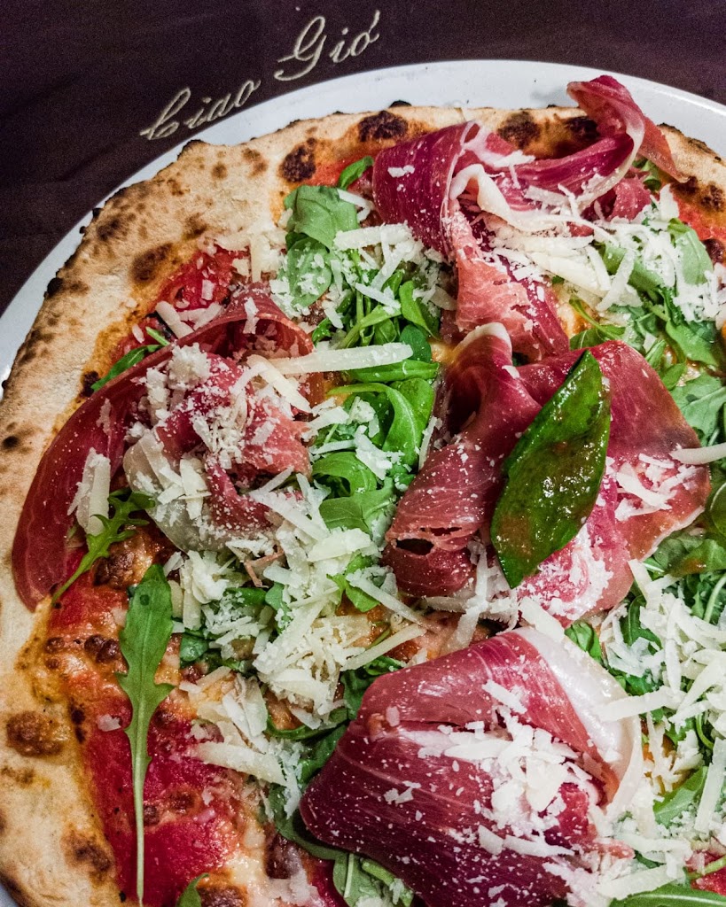Pizzeria Ciao Gio' — Comida y bebida