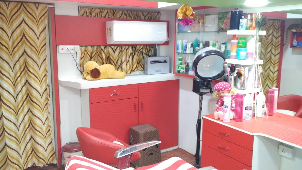 Suman Beauty Parlour