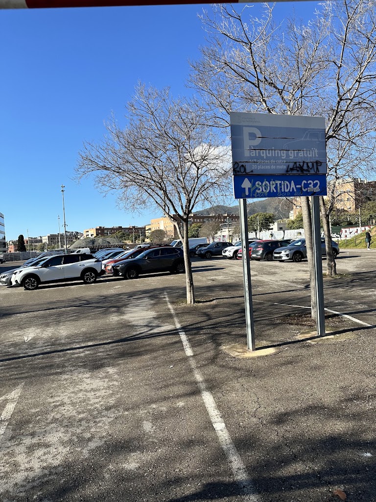 PARKING PUBLICO CASTELLDEFELS