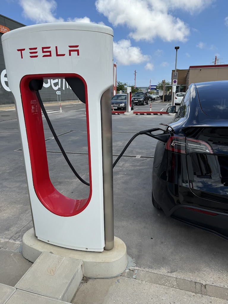 Tesla Supercharger