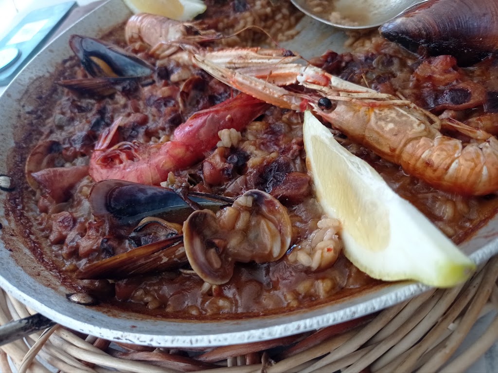 Bar Restaurant Carlo — Paella