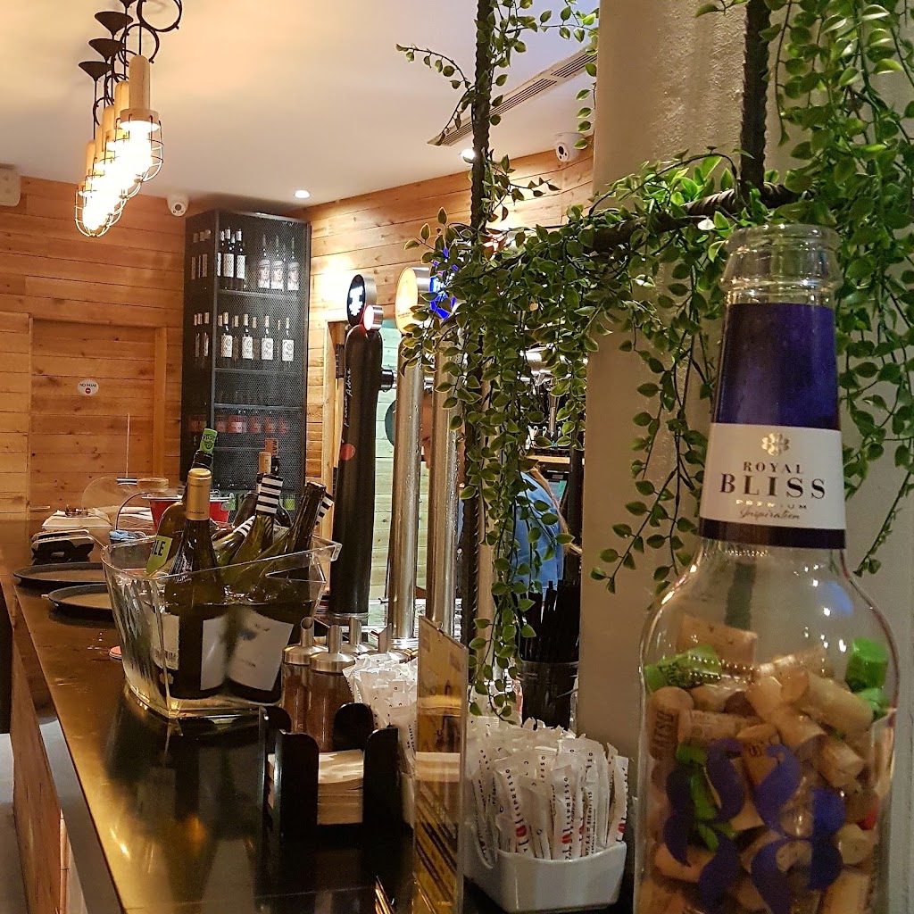 Cala Mediterranea l Restaurante Rivas Vaciamadrid — Comida y bebida