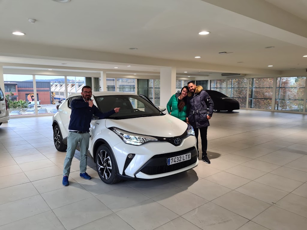 AUTOCAM Supra Motor | Exposicio i Vendes TOYOTA | Vilafranca del Penedes — Interior