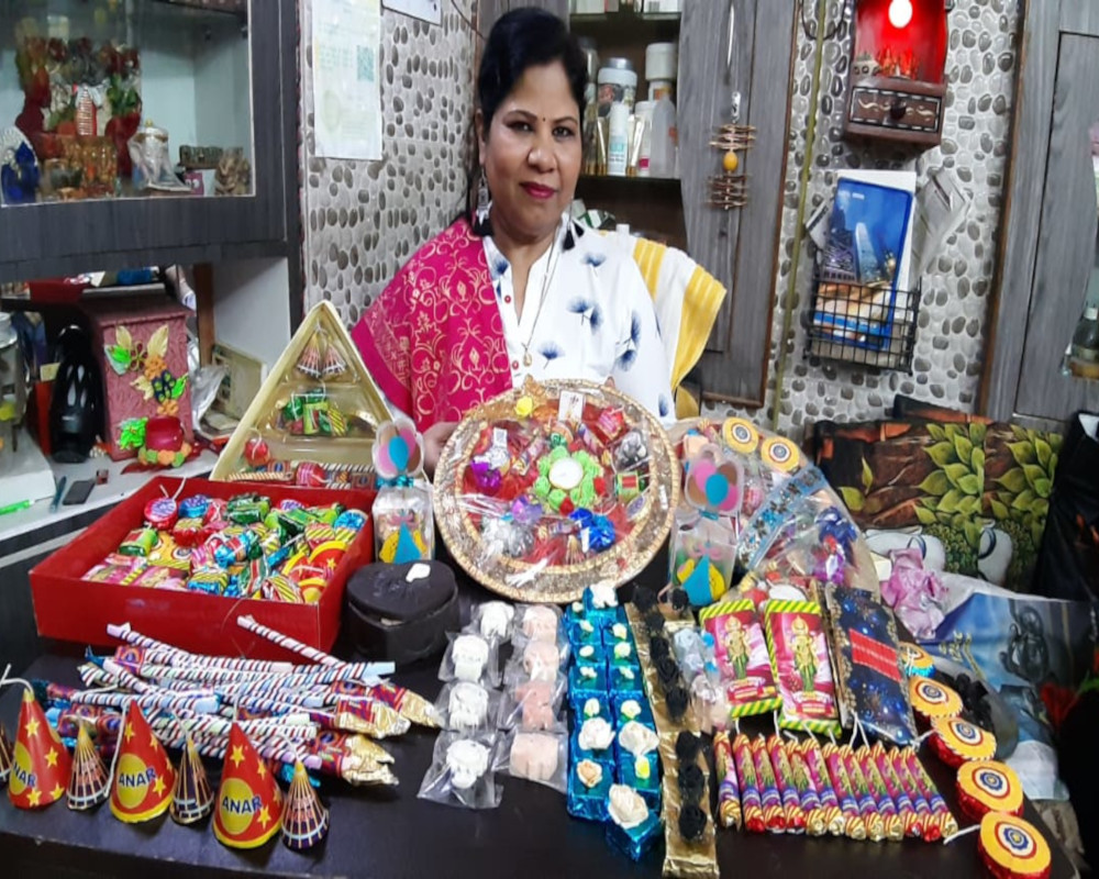 Renuka Beauty Parlour Art Craft Hobbies Classes